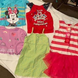 Girls lot of 2t clothes